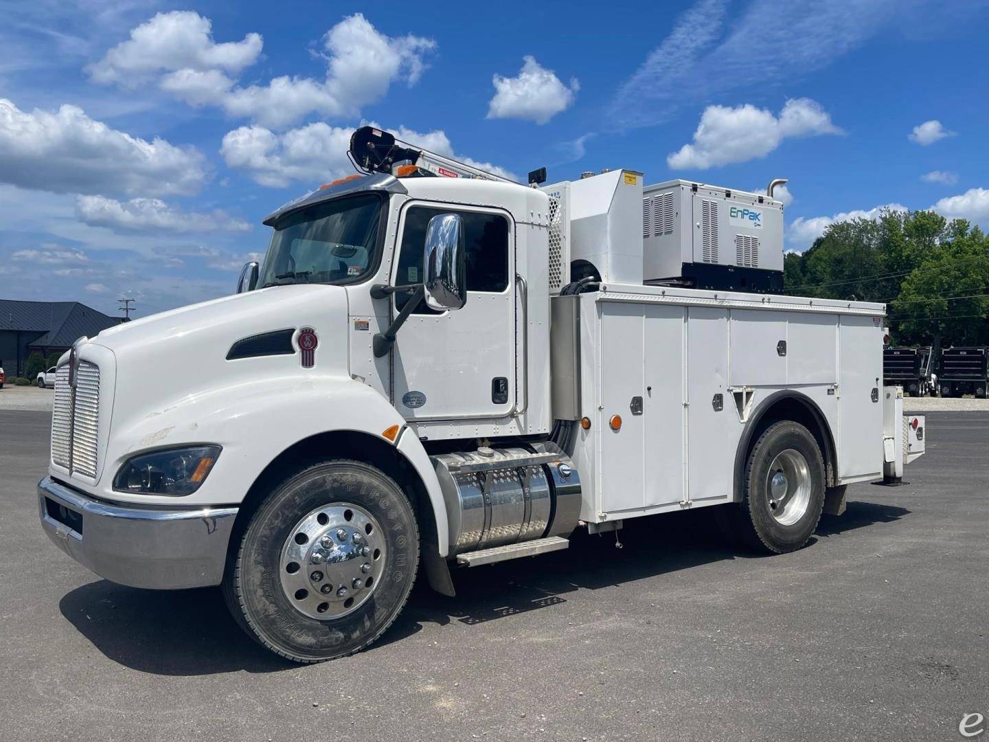 2015 Kenworth T270