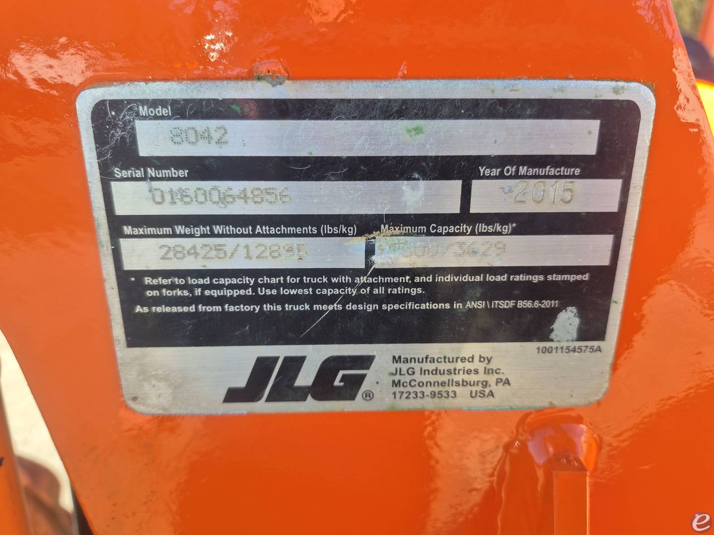 2015 JLG 8042