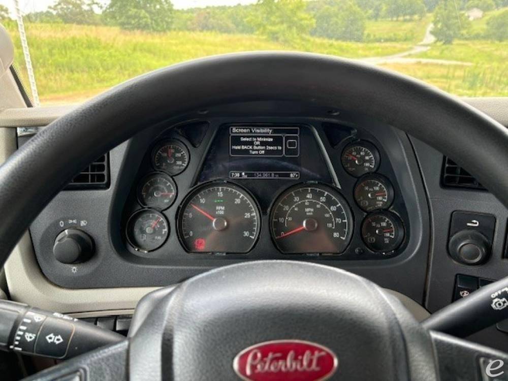 2021 Peterbilt 567