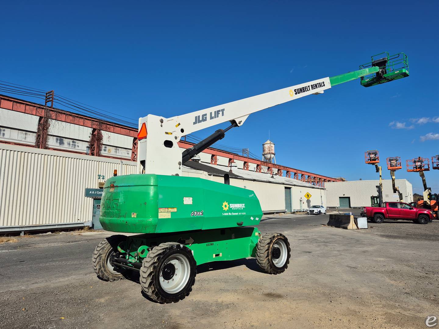 2016 JLG 800S