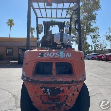 2015 Doosan G25E-5