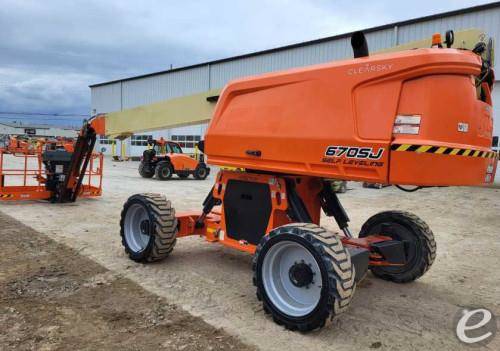 2022 JLG 670SJ