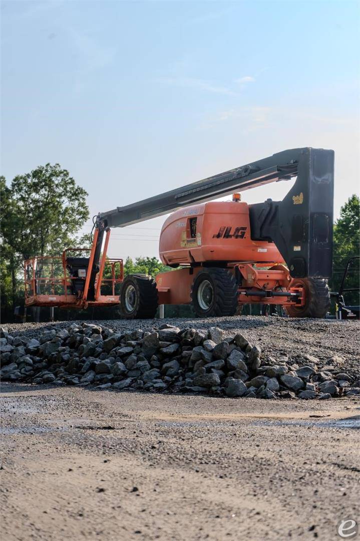 2010 JLG 800AJ