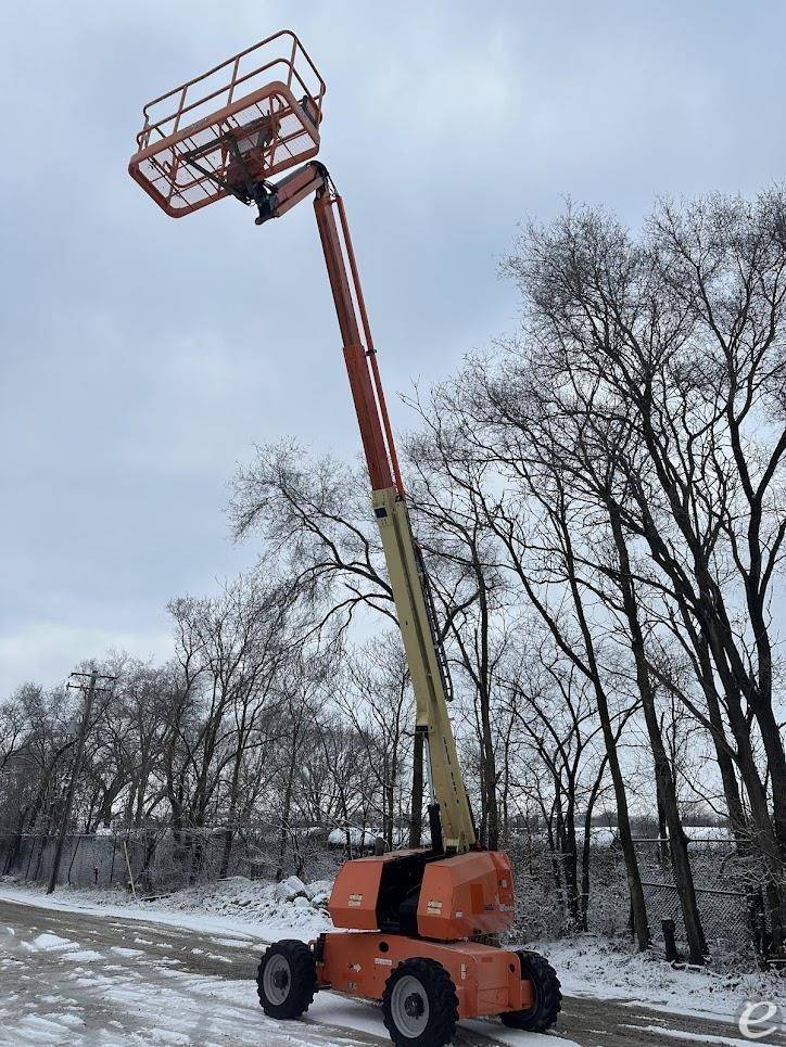 2017 JLG 660SJ