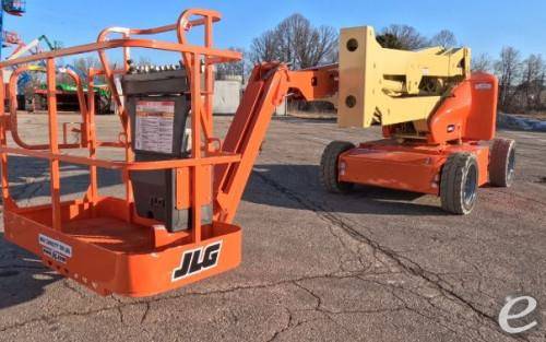 2015 JLG E450AJ