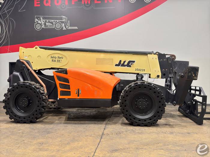 2015 JLG 1255