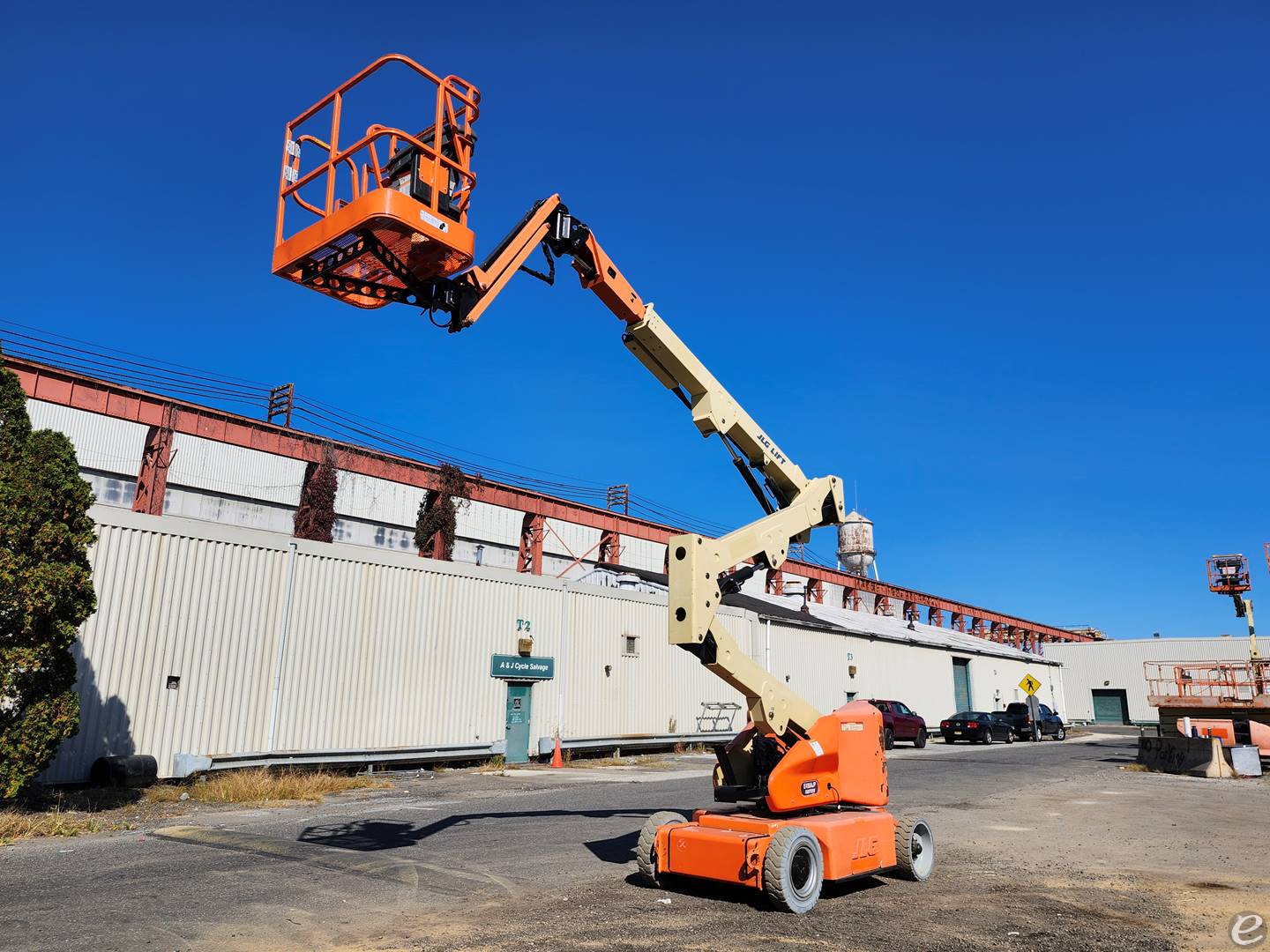 2013 JLG E400AJPN