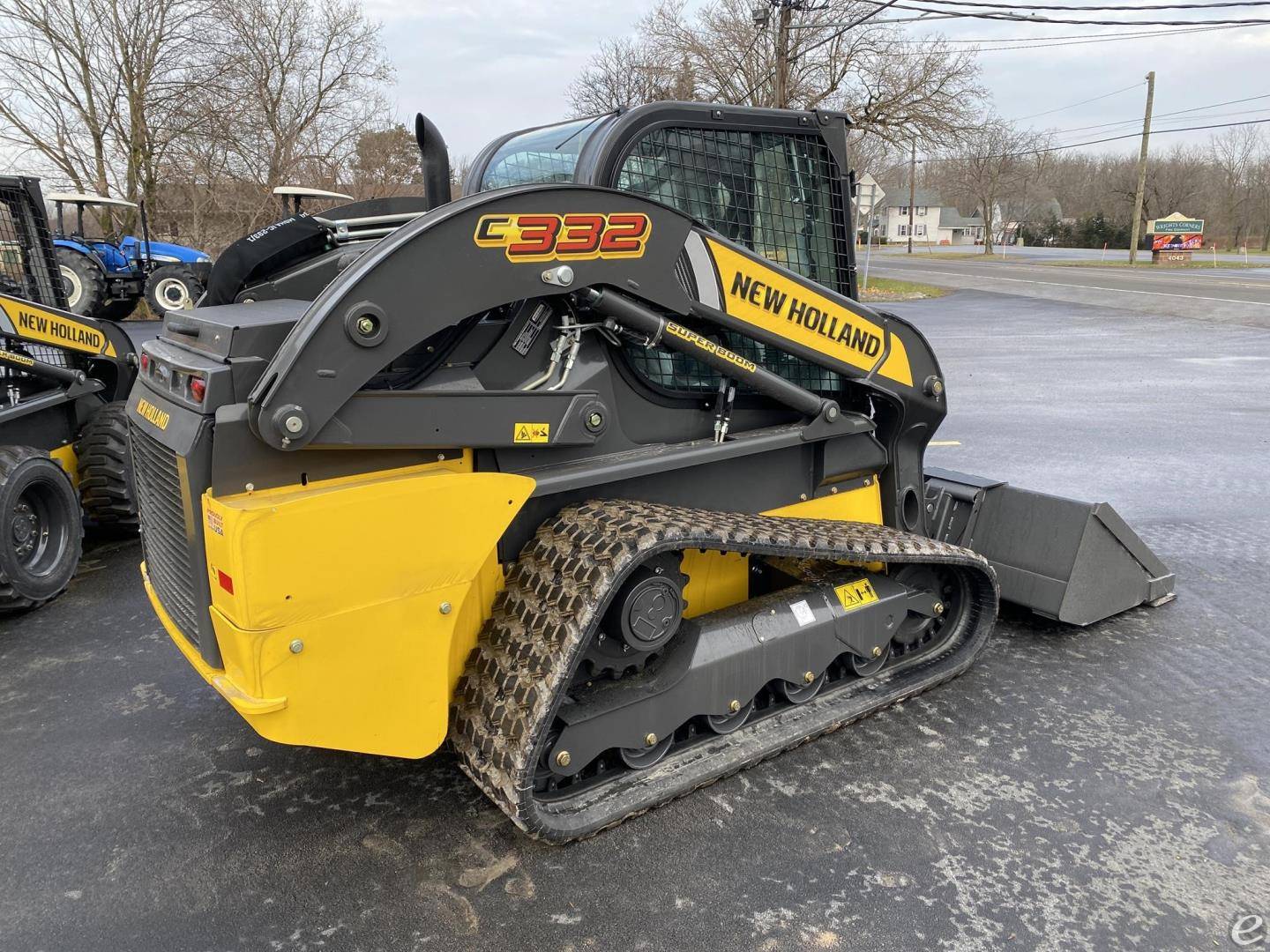 2025 New Holland C332