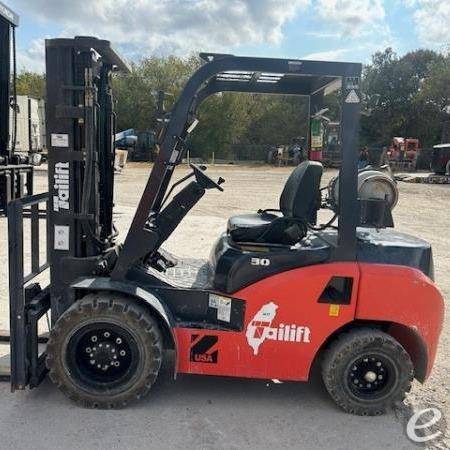 2016 Tailift ZFG30P