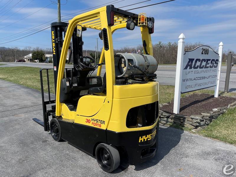 2017 Hyster S30FT