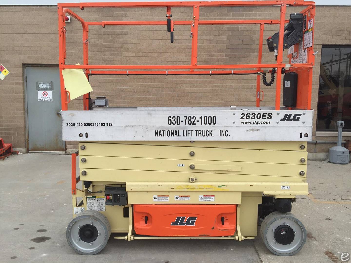 2012 JLG 2630ES