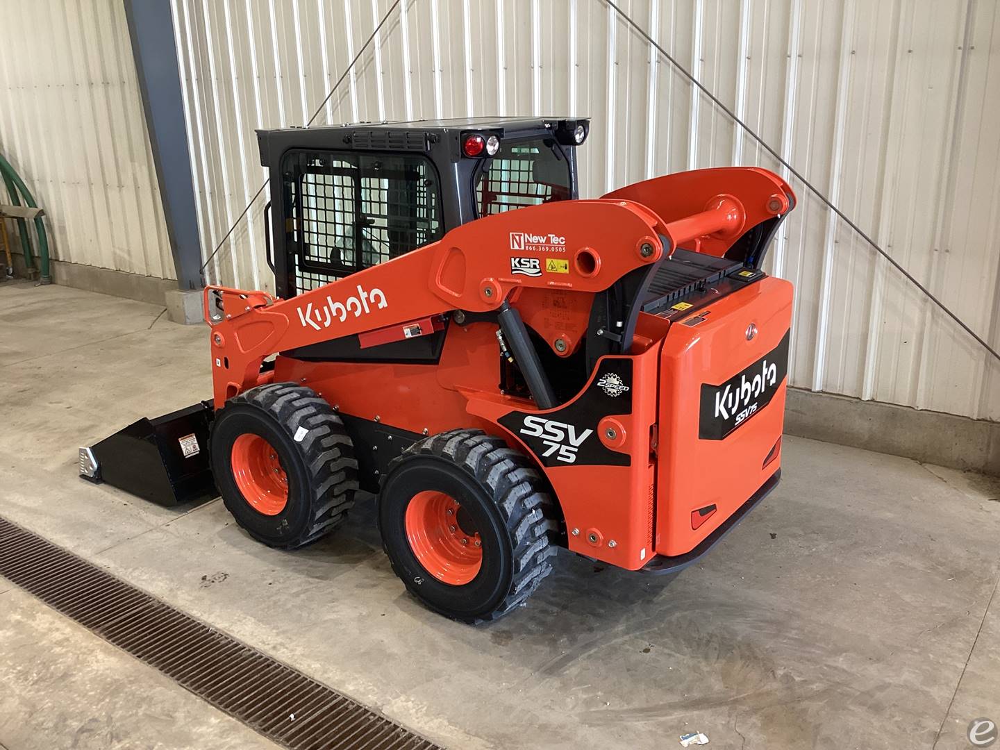 2024 Kubota SSV75PHFRC