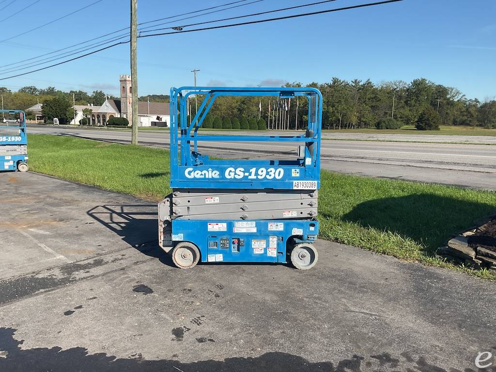 2012 Genie GS1930