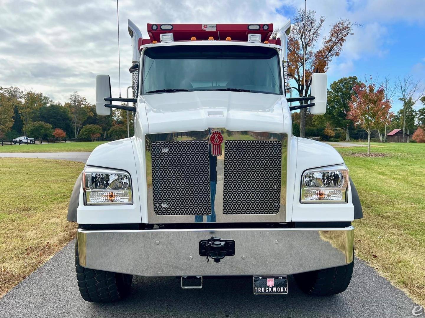 2024 Kenworth T880S