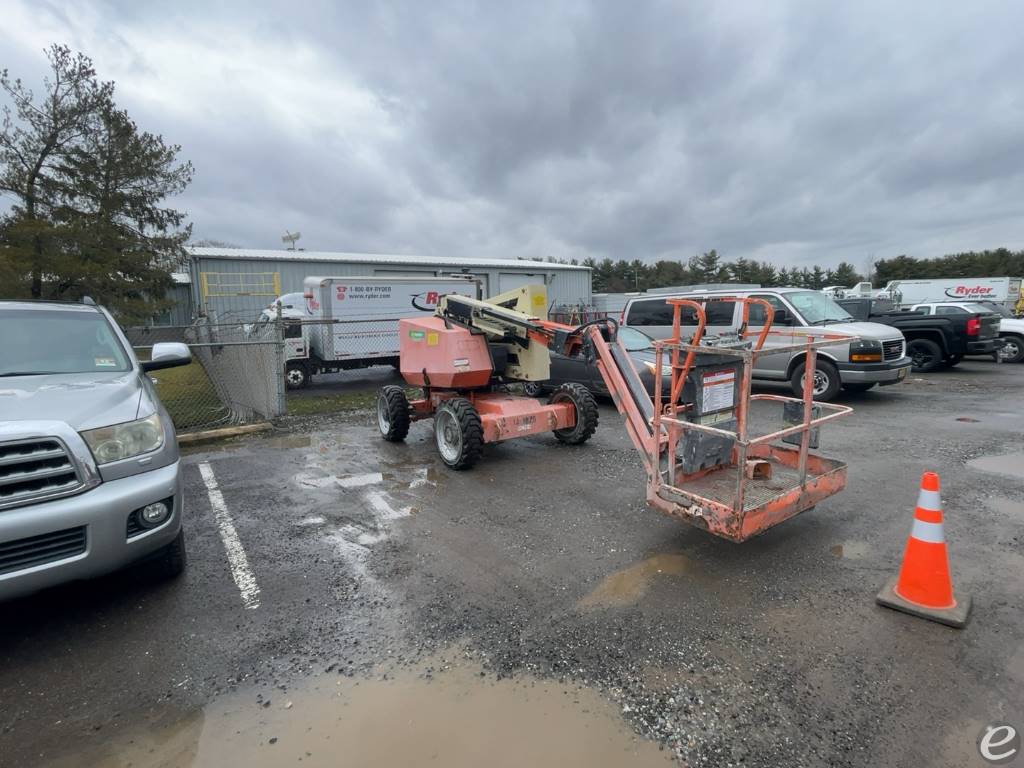 2015 JLG 340AJ