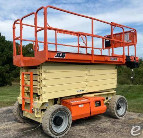 2013 JLG 4069LE