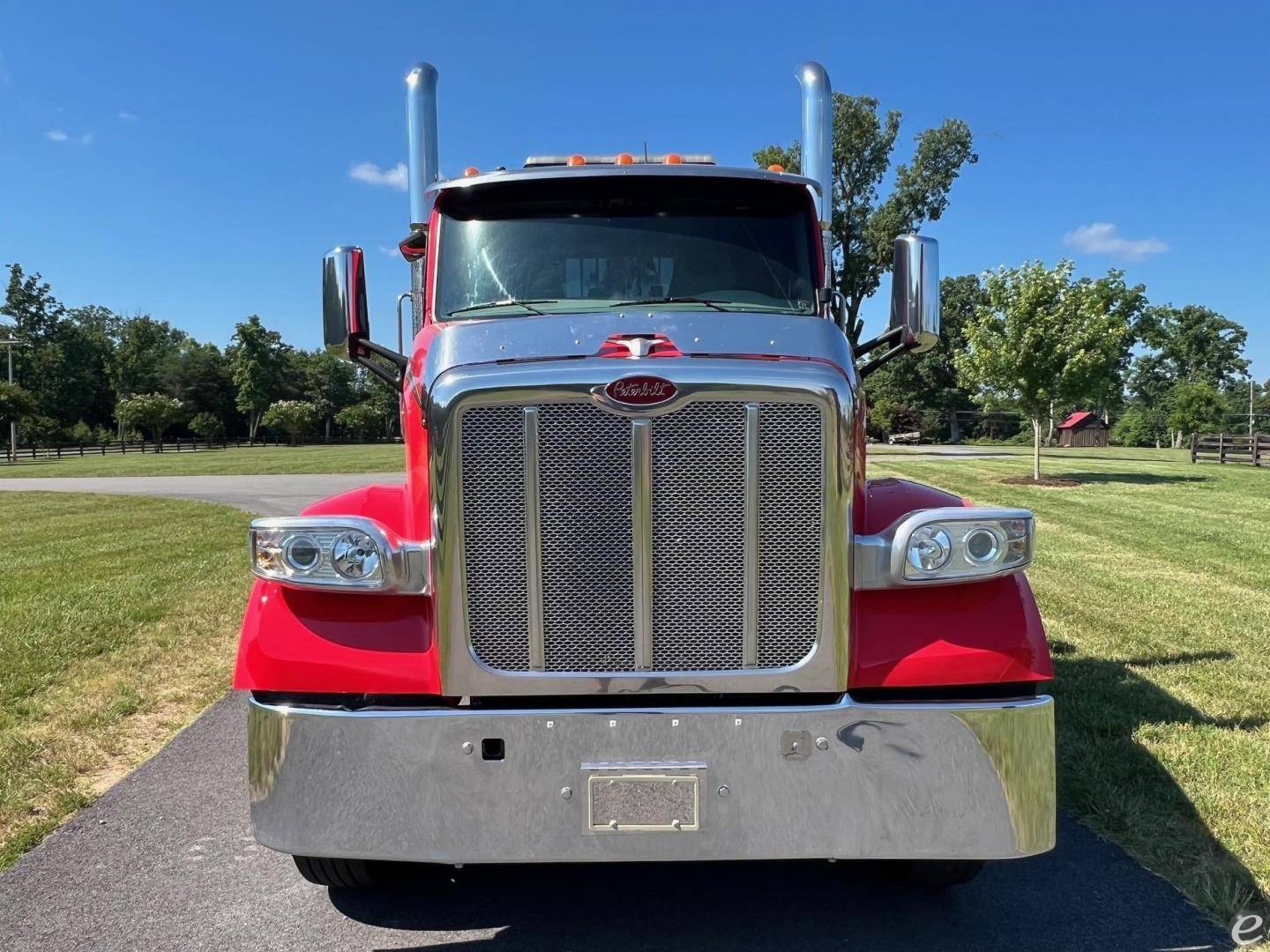 2020 Peterbilt 567