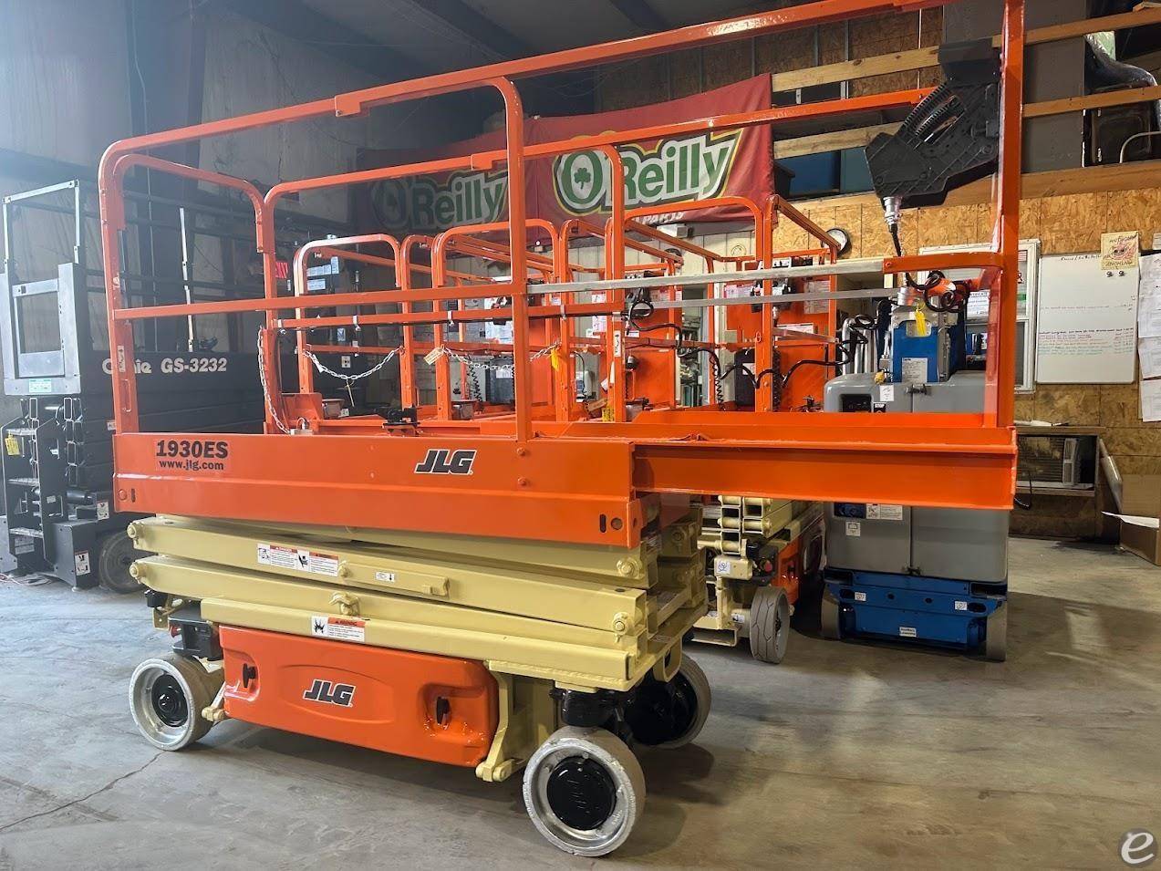 2015 JLG 1930ES