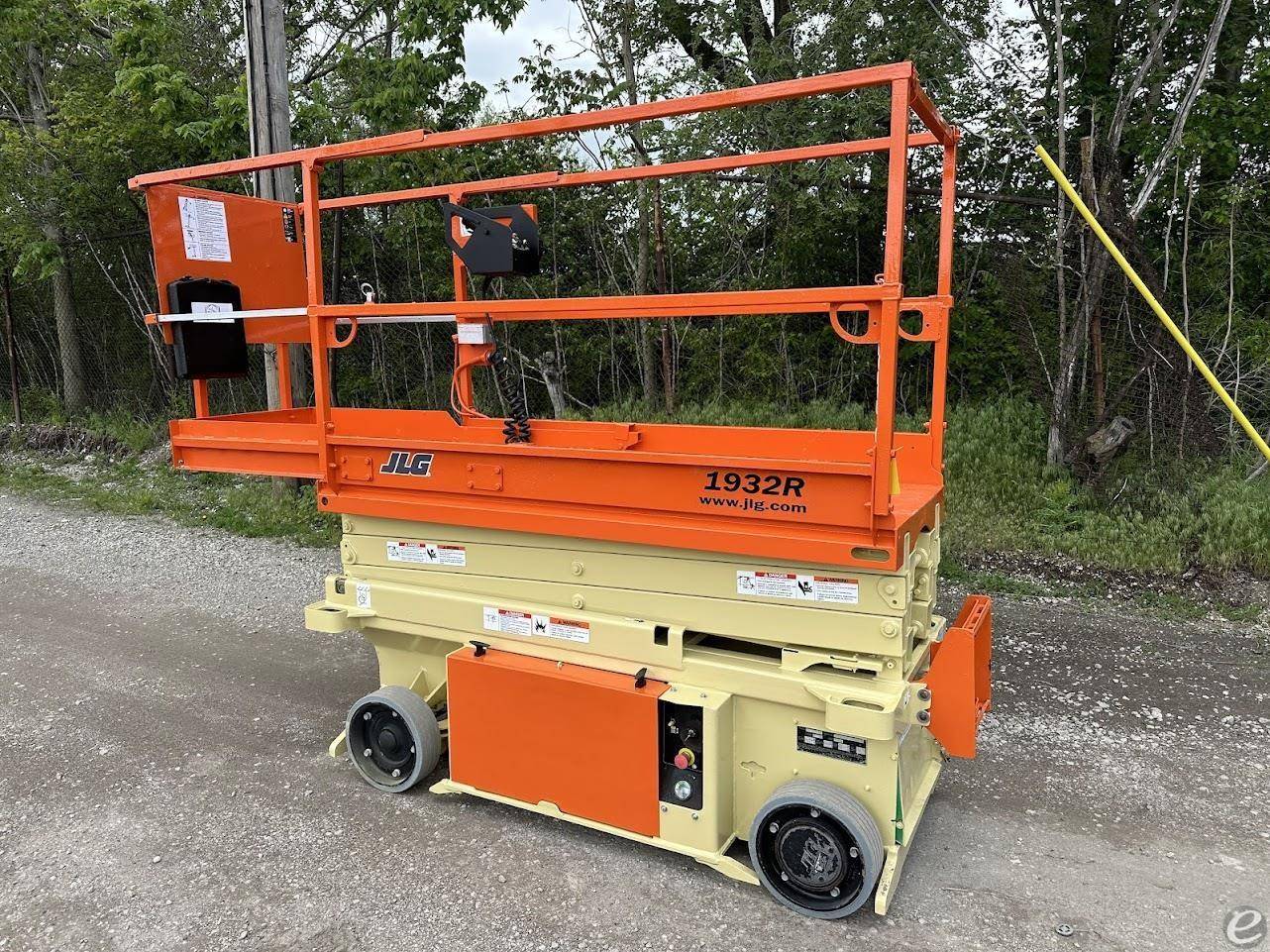 2015 JLG 1932R