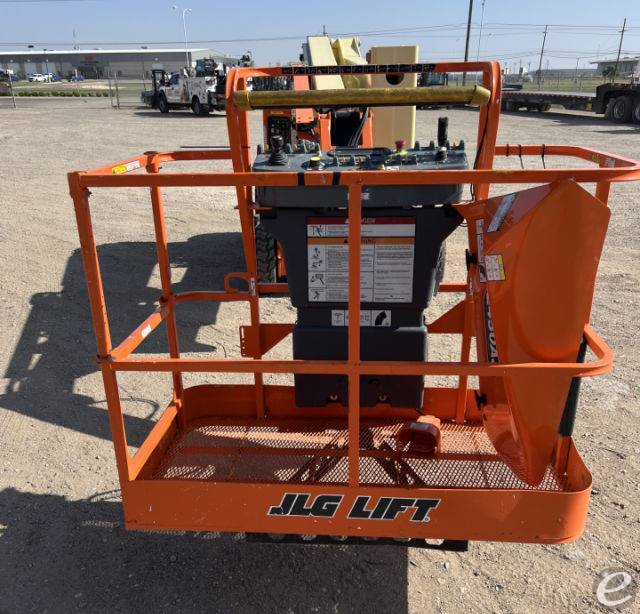 2019 JLG E450AJ