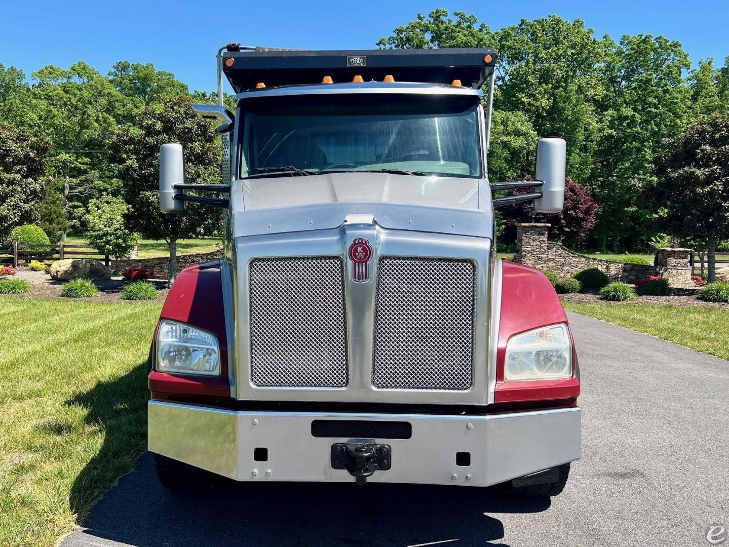 2017 Kenworth T880