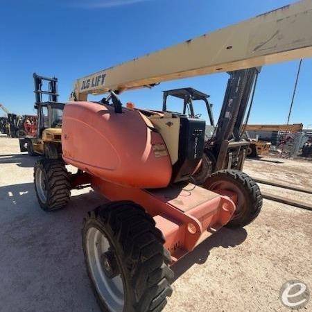 2011 JLG 600AJ