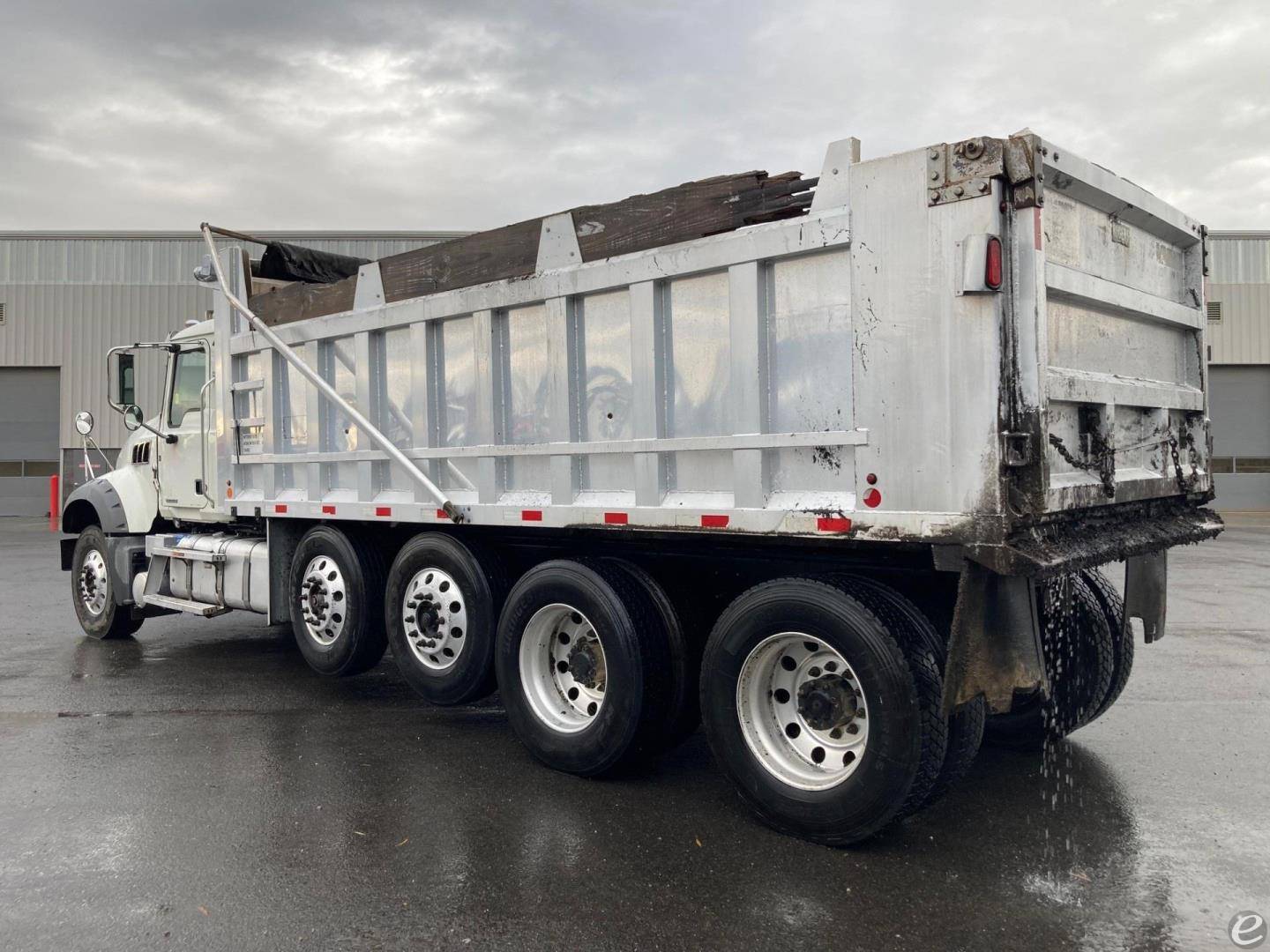 2019 Mack GRANITE 64FR