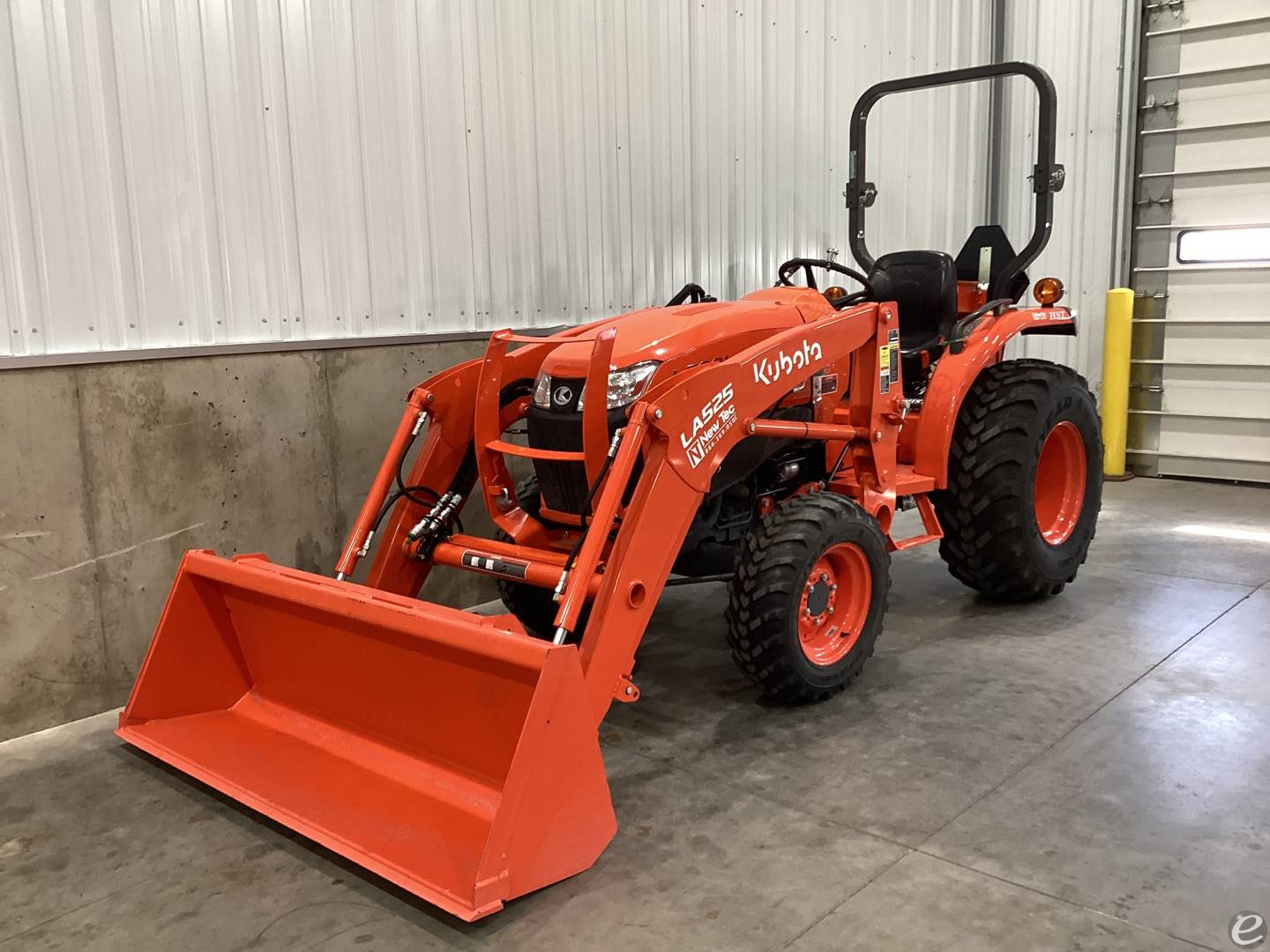 2021 Kubota L3901HST