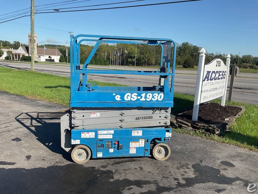 2012 Genie GS1930