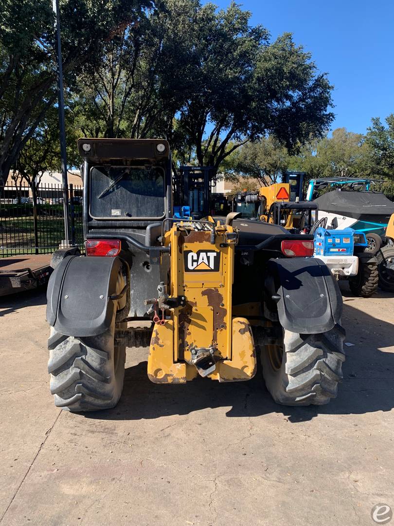 2018 Cat TH408D AG HANDLER