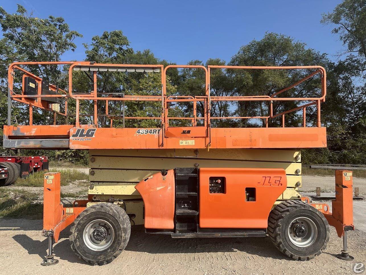 2014 JLG 4394RT Rough Terrain Scissor Lift