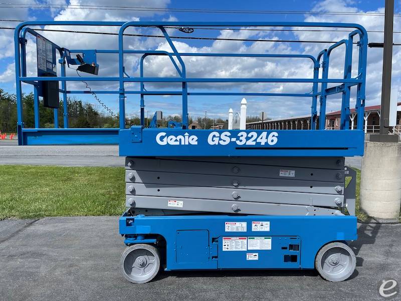 2014 Genie GS3246