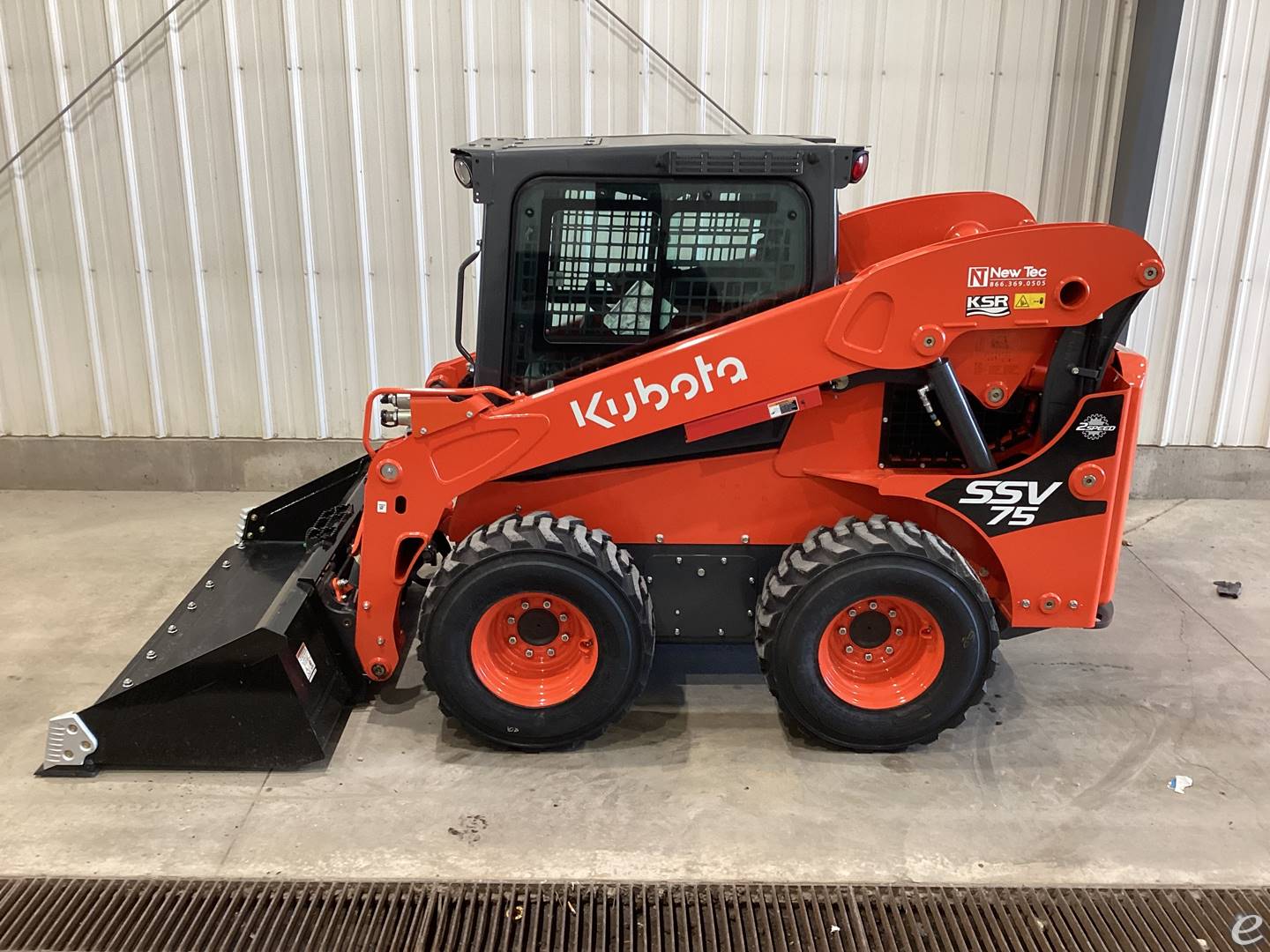 2024 Kubota SSV75HFRC