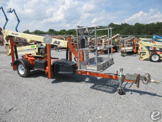 2017 JLG T350