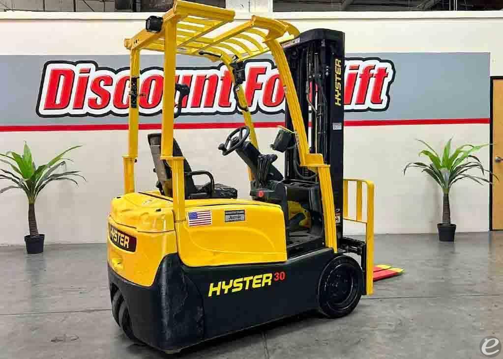 2017 Hyster J30XNT