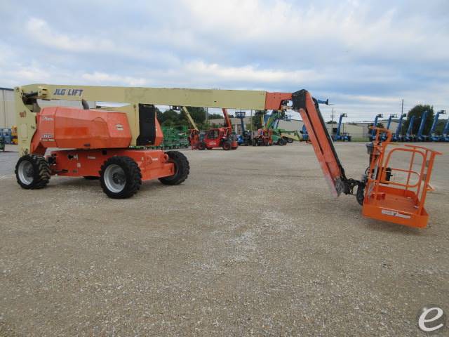 2017 JLG 800AJ