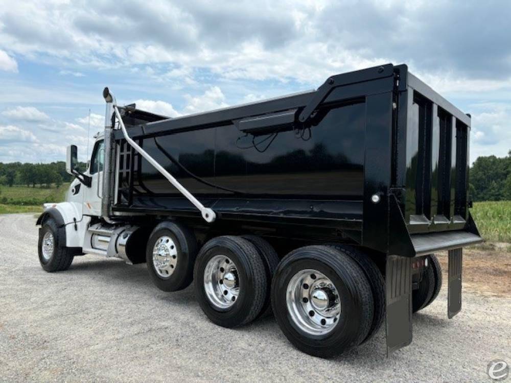 2021 Peterbilt 567