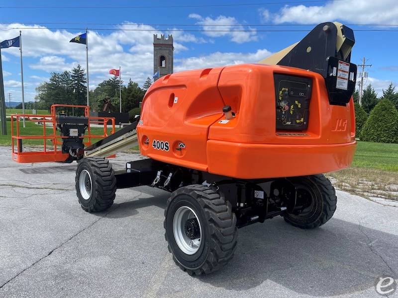 2014 JLG 400S