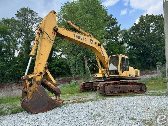 1994 John Deere 790E LC