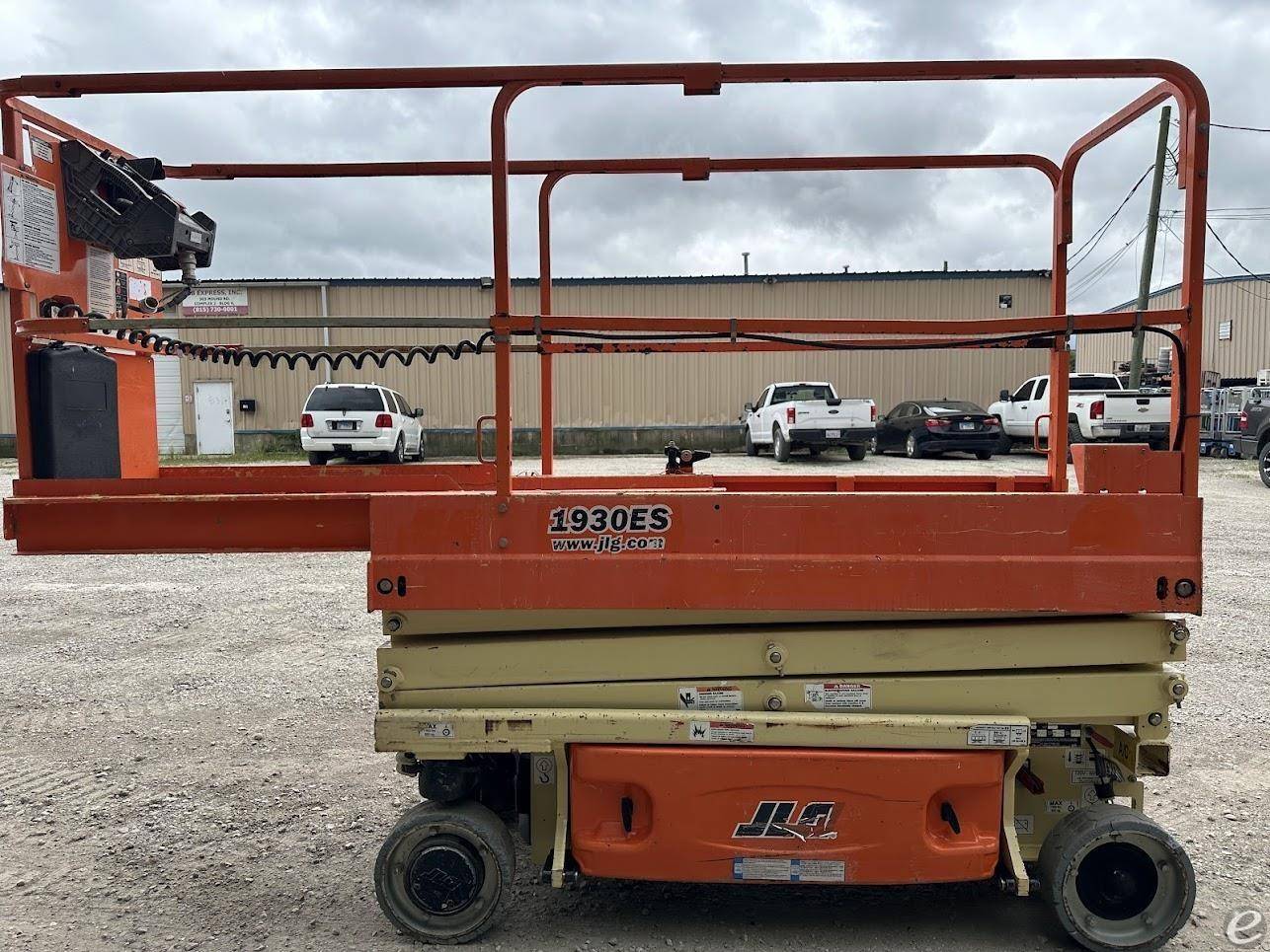 2015 JLG 1930ES