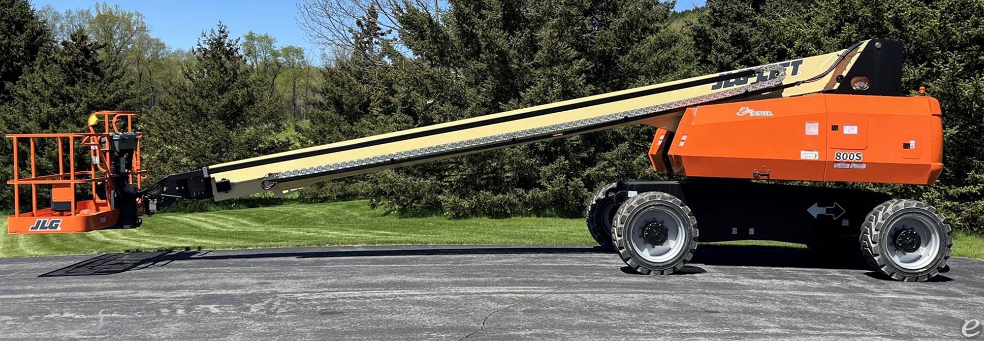 2015 JLG 800S