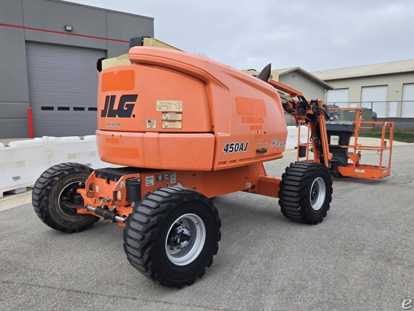 2016 JLG 450AJ