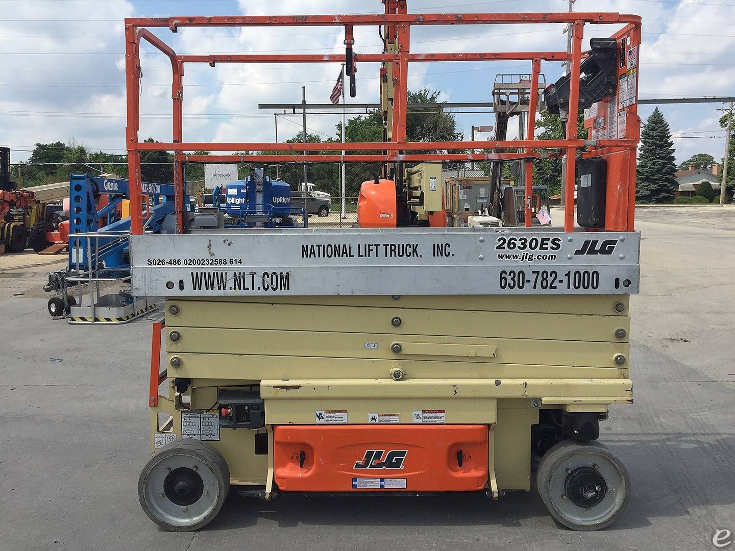 2014 JLG 2630ES