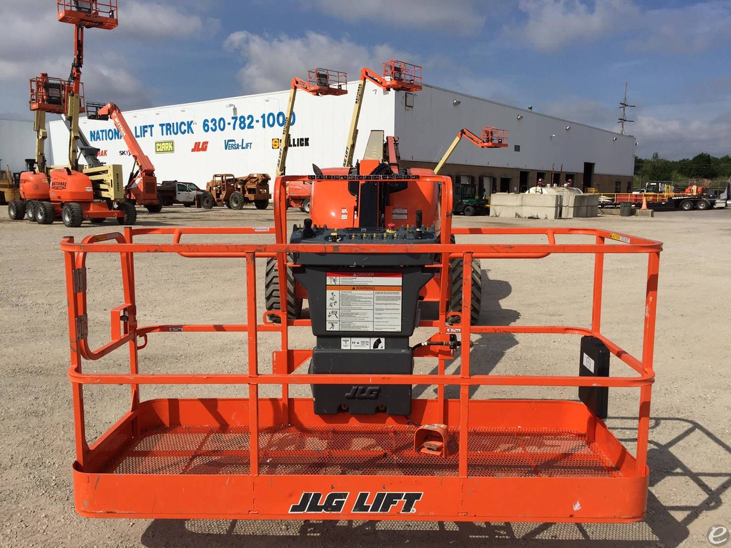 2015 JLG 600AJ