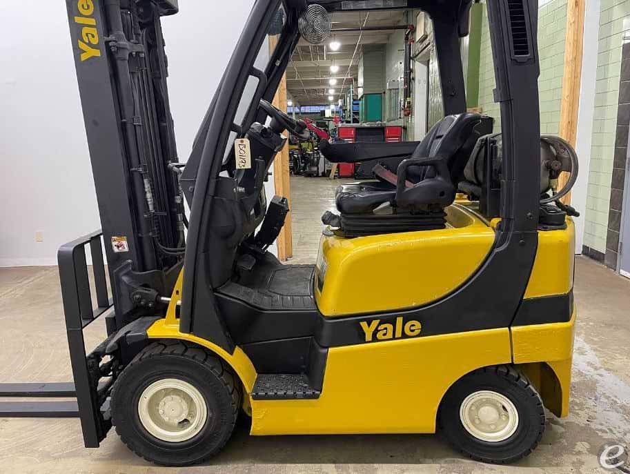 2015 Yale GLC050VX Cushion Tire Forklift - 123Forklift