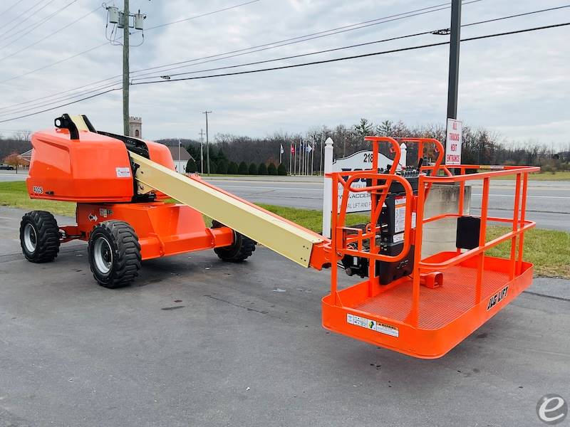 2016 JLG 400S