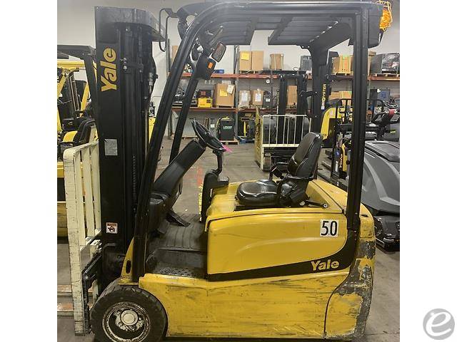 2017 Yale ERP040VT