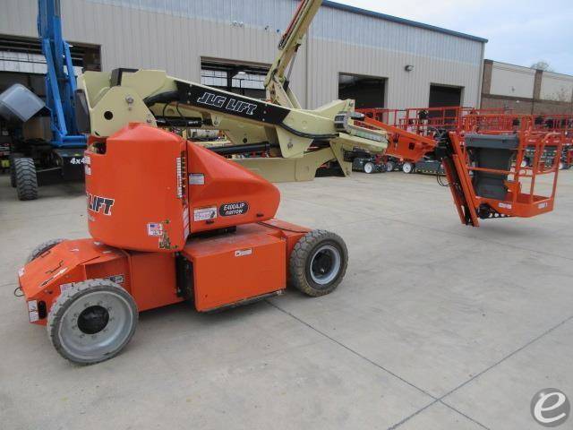 2017 JLG E400AJPN