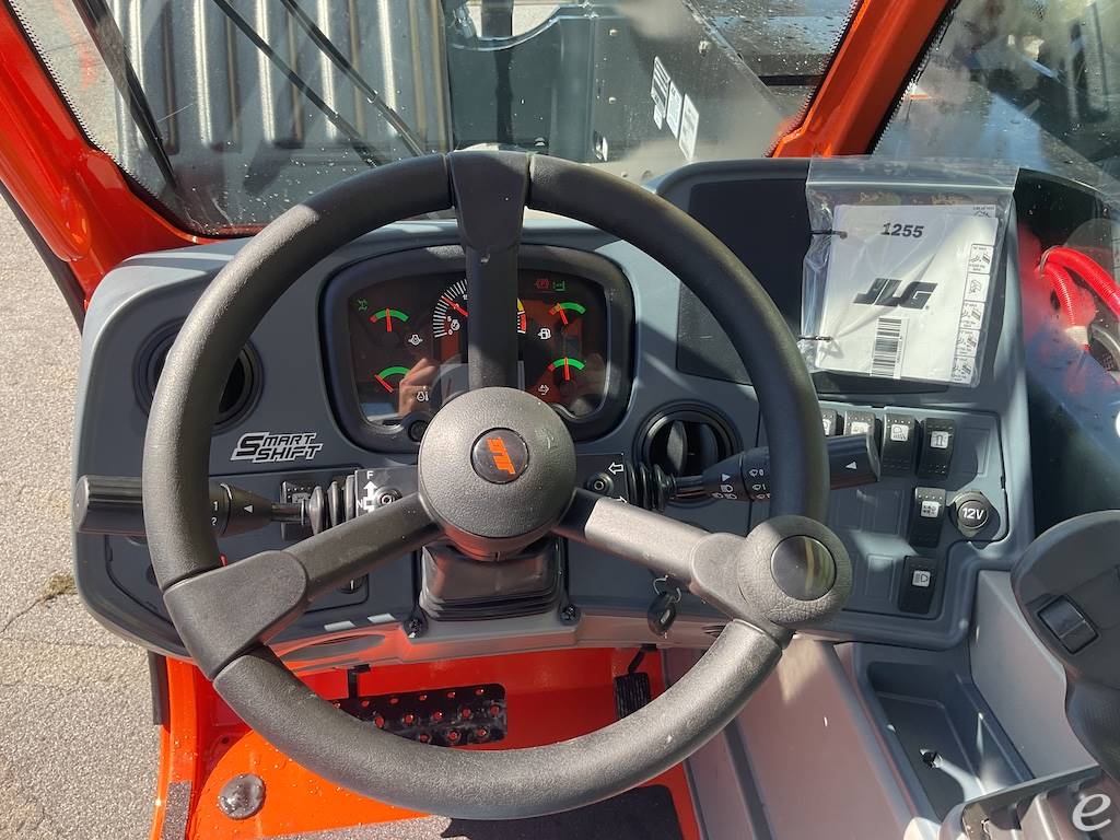 2024 JLG 1255