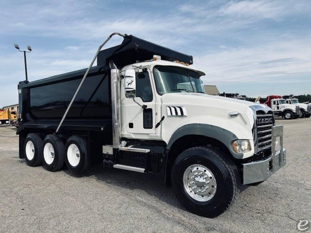 2021 Mack GRANITE 64FR